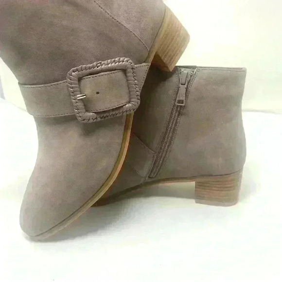 JACK ROGERS Izzie suede leather bootie Size 8 NWT french grey - Picture 1 of 6
